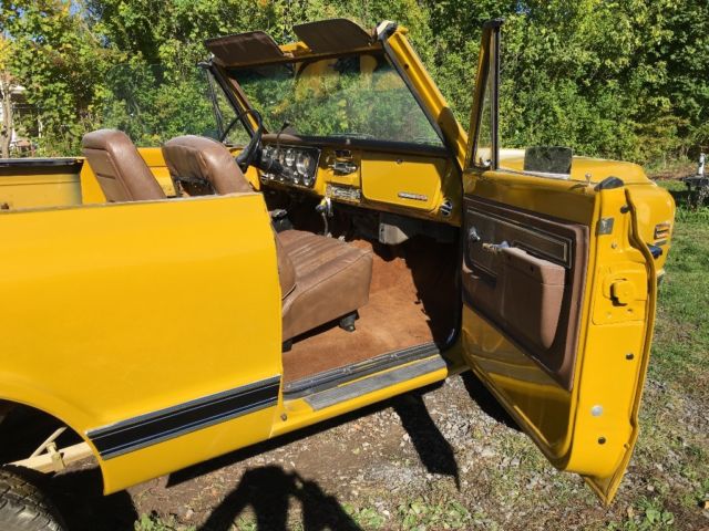 1972 Yellow Chevrolet Blazer SUV