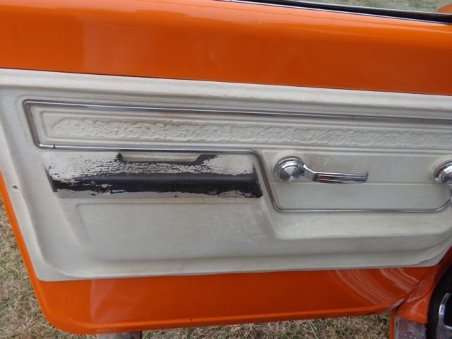 1972 Orange Chevrolet C-10