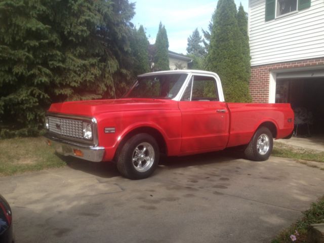 1972 Orange Chevrolet C-10 Standard Cab Pickup
