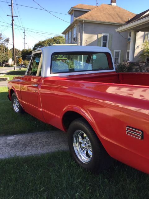 1972 Orange Chevrolet C-10 Standard Cab Pickup