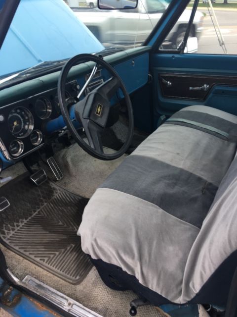 1972 Blue Chevrolet C-10 standard cab