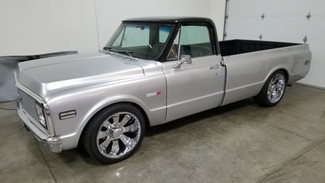 1972 Gray Chevrolet C-10