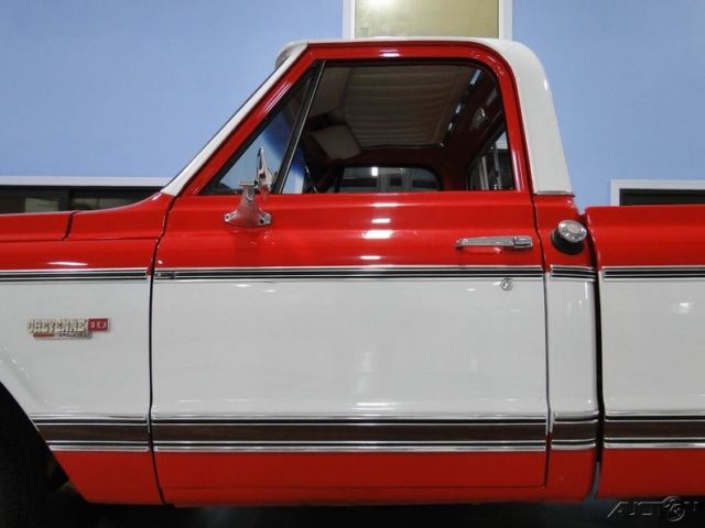 1972 Red Chevrolet C10