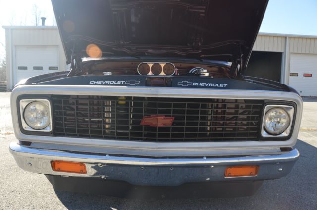 1972 Burgundy Chevrolet C-10 Standard Cab Pickup