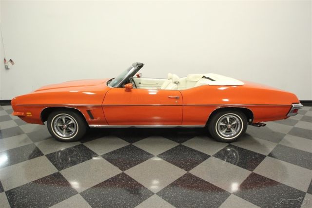 1972 Yellow Pontiac Le Mans