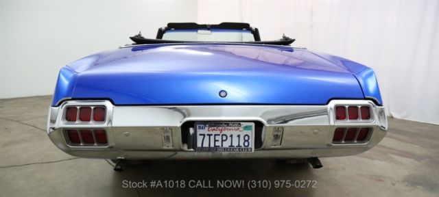 1972 Blue Oldsmobile Cutlass