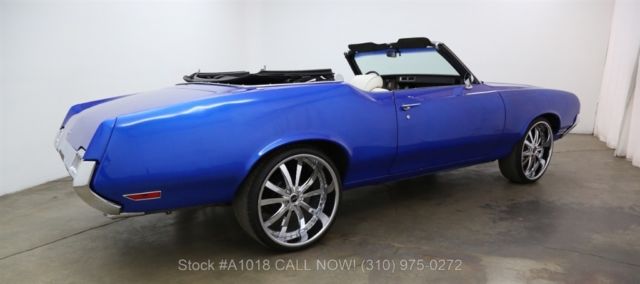 1972 Blue Oldsmobile Cutlass