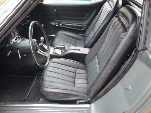 1972 steal city gray Chevrolet Corvette