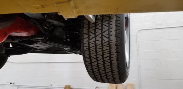 1972 White Chevrolet Corvette Coupe