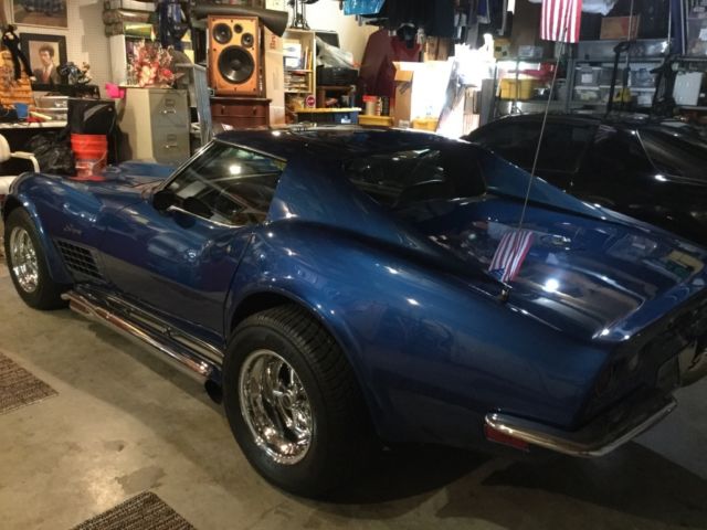 1972 Blue Chevrolet Corvette Coupe