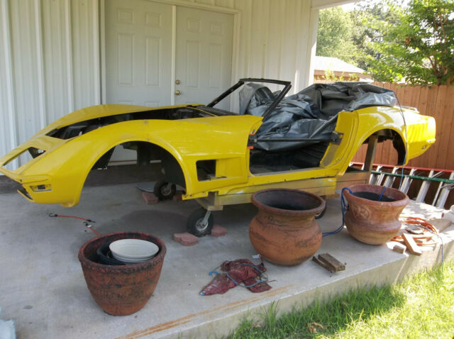 1972 sunfire yellow Chevrolet Corvette