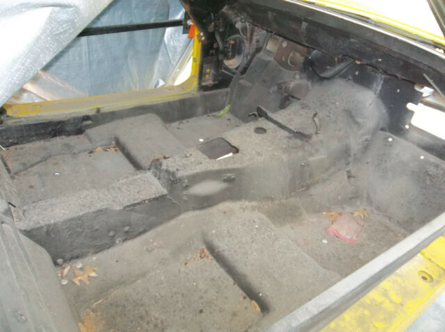 1972 sunfire yellow Chevrolet Corvette