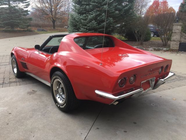 1972 Red Chevrolet Corvette Coupe