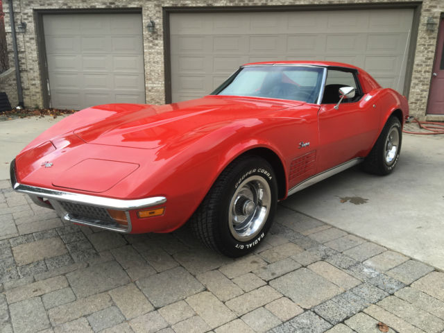1972 Red Chevrolet Corvette Coupe