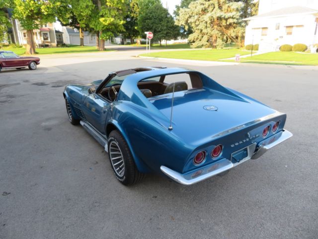 1972 BLUE Chevrolet Corvette Coupe