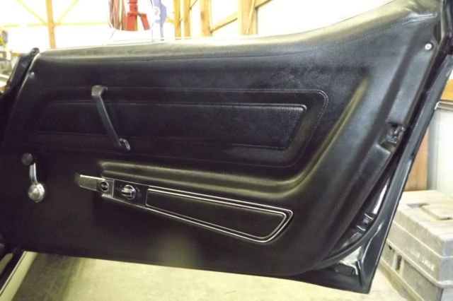 1972 Black Chevrolet Corvette Coupe