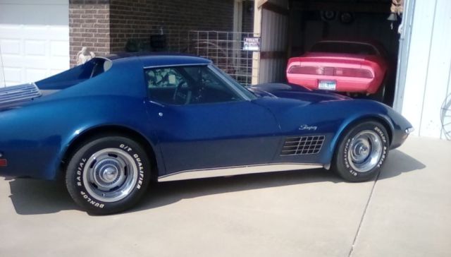 1972 Blue Chevrolet Corvette