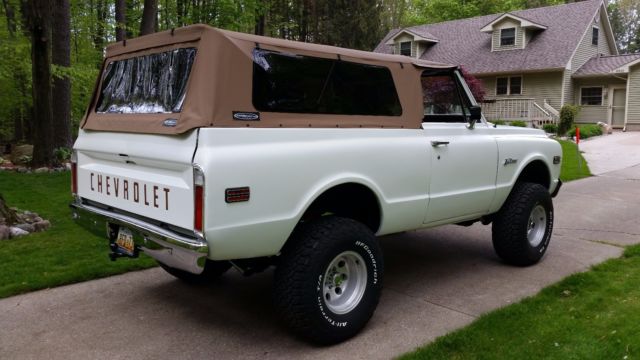 1972 White Chevrolet Blazer RETRACTABLE SOFT TOP