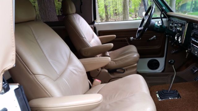 1972 White Chevrolet Blazer RETRACTABLE SOFT TOP