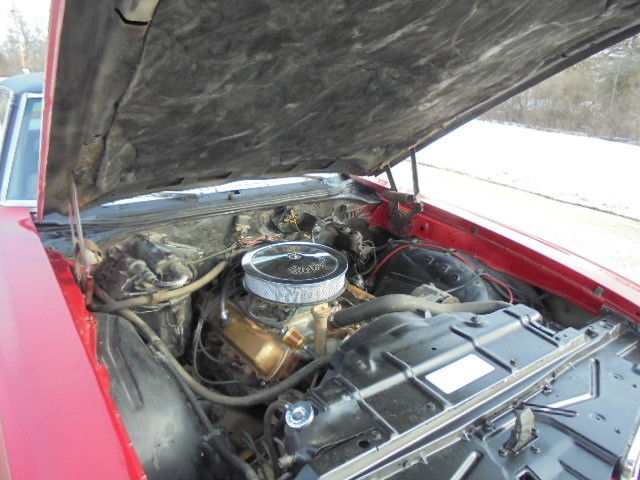 1972 Red Oldsmobile Cutlass Coupe