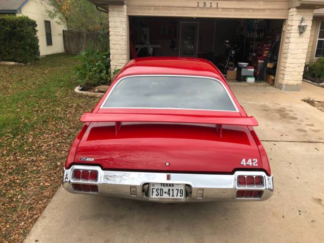 1972 Red Oldsmobile Cutlass Coupe