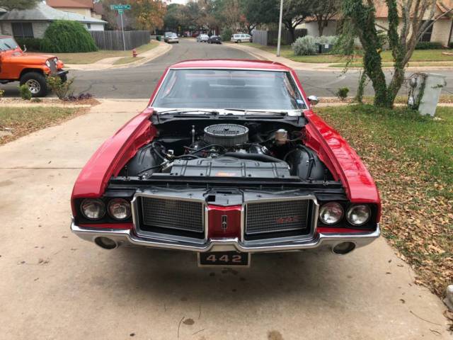 1972 Red Oldsmobile Cutlass Coupe