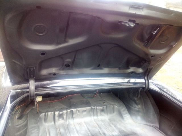 1972 Black Oldsmobile Cutlass Coupe