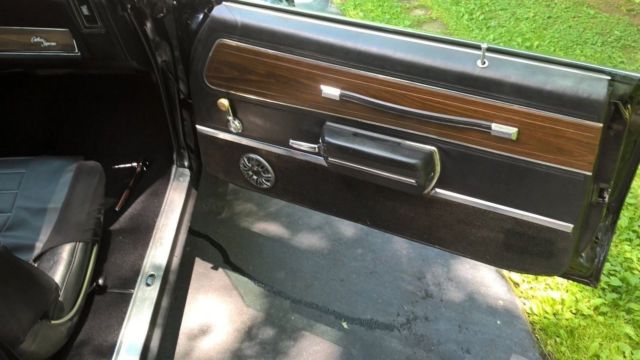 1972 Black Oldsmobile Cutlass Coupe