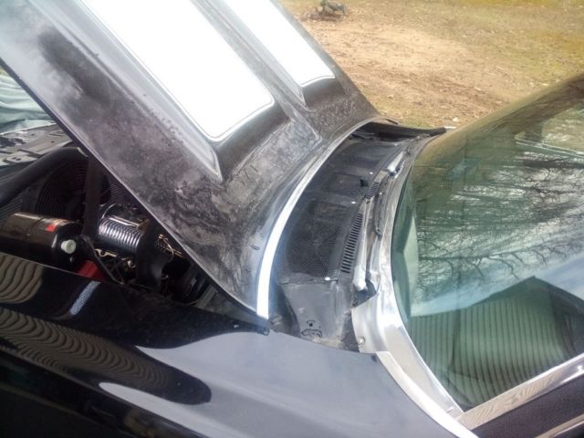 1972 Black Oldsmobile Cutlass Coupe