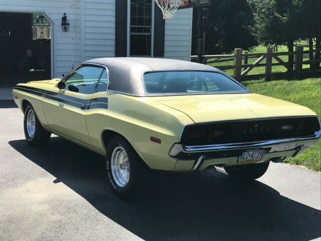 1972 Yellow Dodge Challenger Coupe
