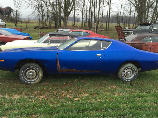 1972 Gold Dodge Charger