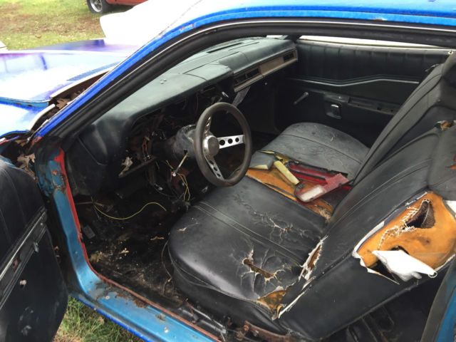 1972 Gold Dodge Charger