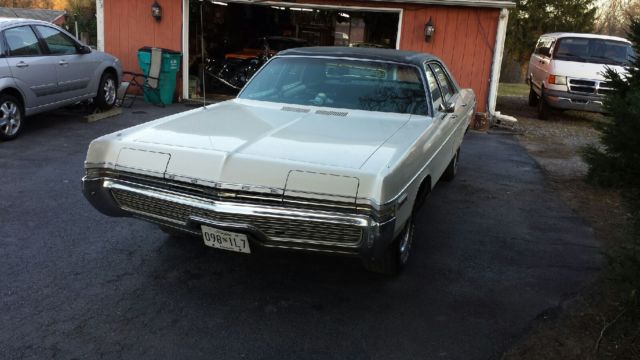 1972 White Dodge Monaco Sedan