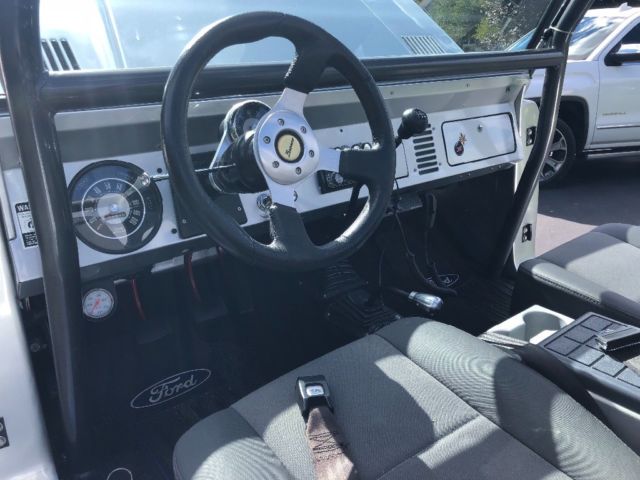 1972 Silver Ford Bronco