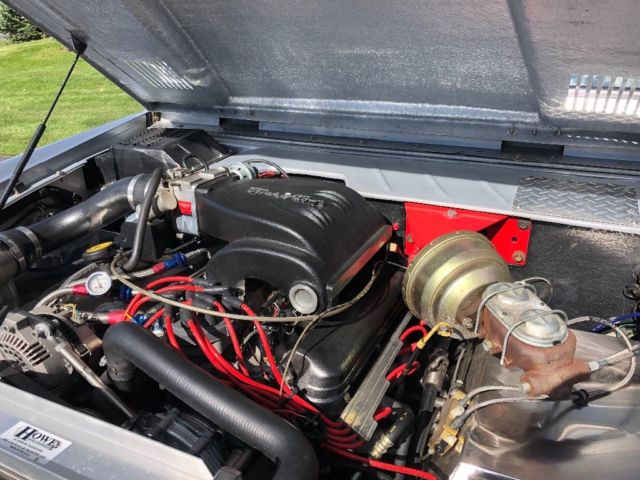 1972 Silver Ford Bronco