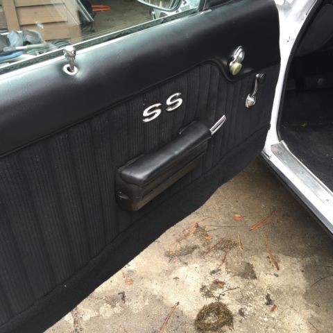 1972 White Chevrolet El Camino