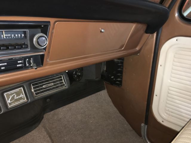 1972 Brown with White Trim CUSTOM Ford F-100 Standard Cab Pickup