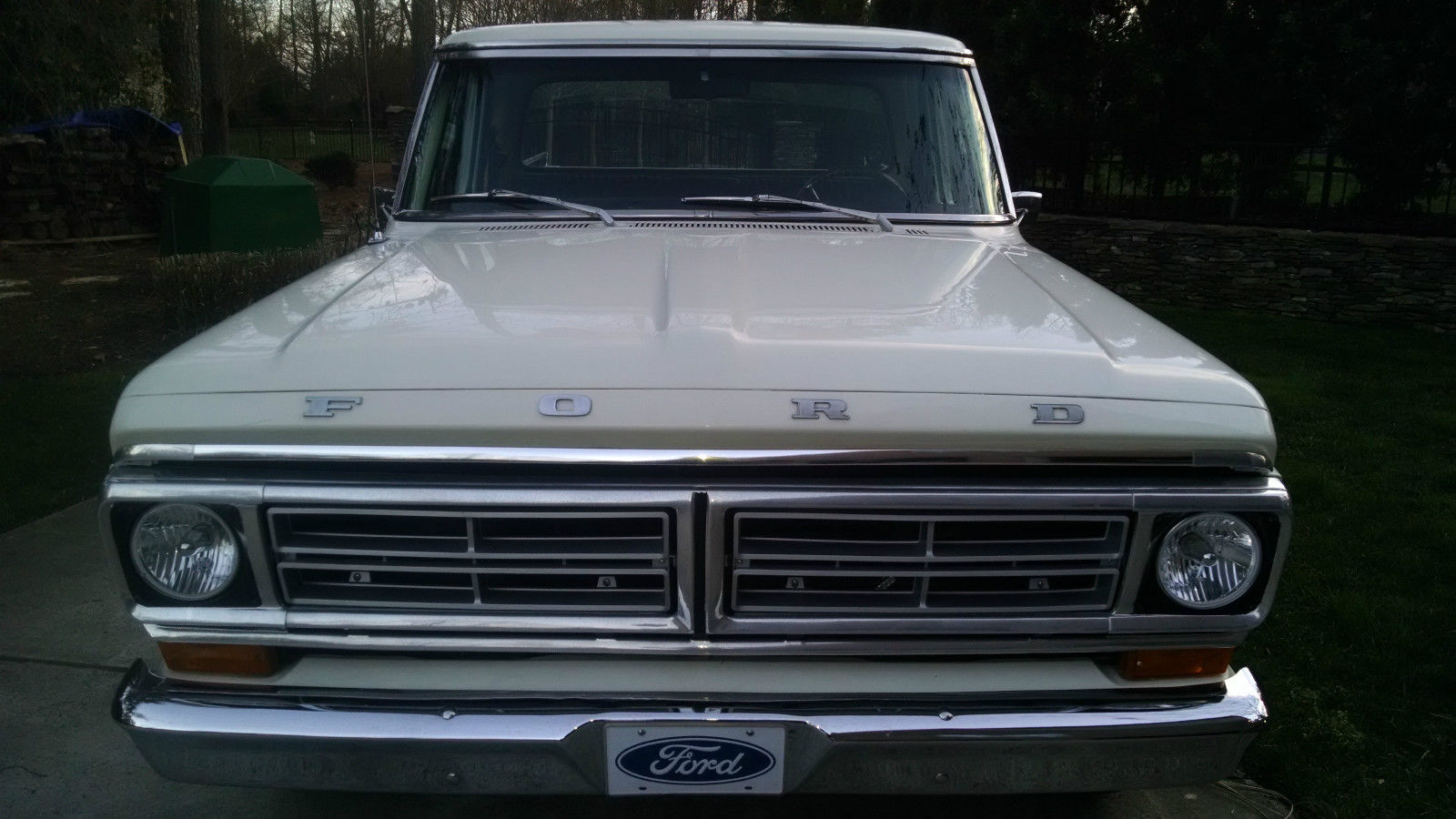 1972 Wimbledon White Ford F-100 Cab &- Chassis