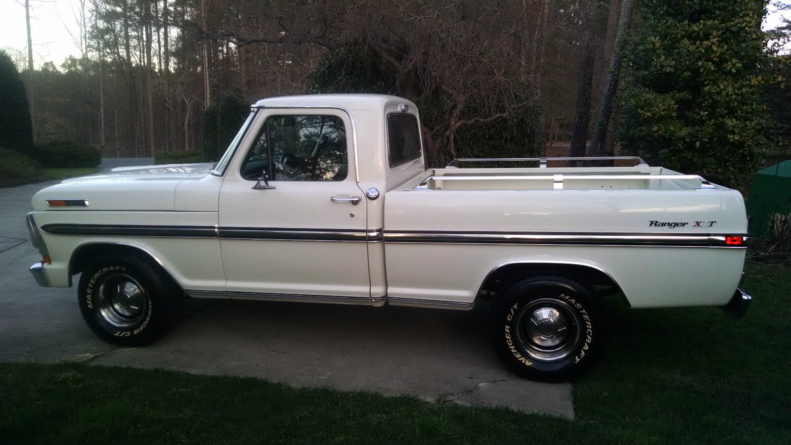 1972 Wimbledon White Ford F-100 Cab &- Chassis