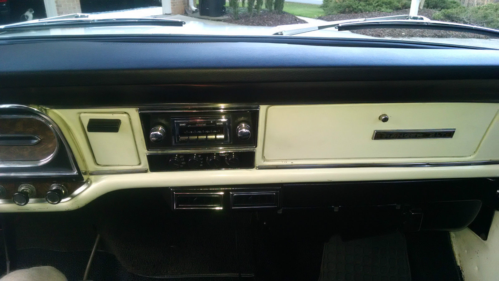 1972 Wimbledon White Ford F-100 Cab &- Chassis