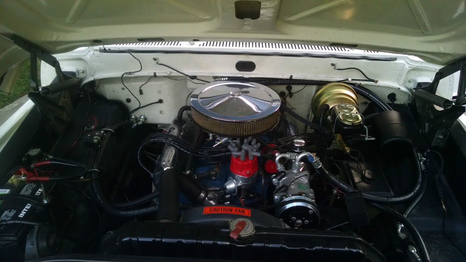 1972 Wimbledon White Ford F-100 Cab &- Chassis