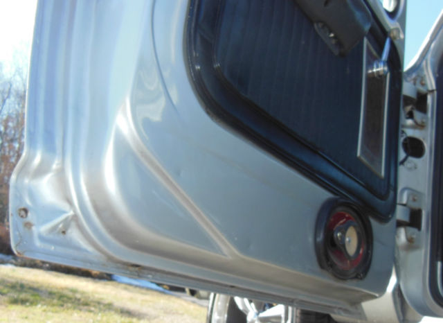 1972 Silver Ford F-100 Standard Cab Pickup