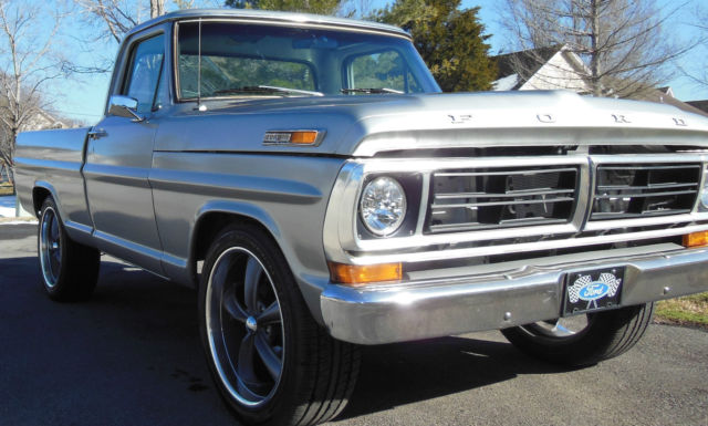 1972 Silver Ford F-100 Standard Cab Pickup