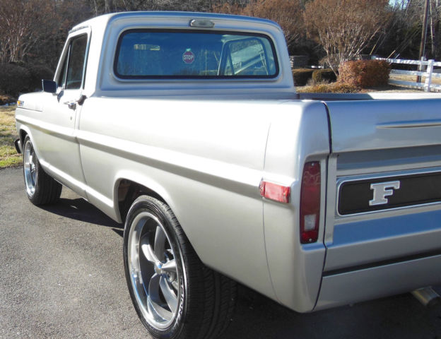1972 Silver Ford F-100 Standard Cab Pickup