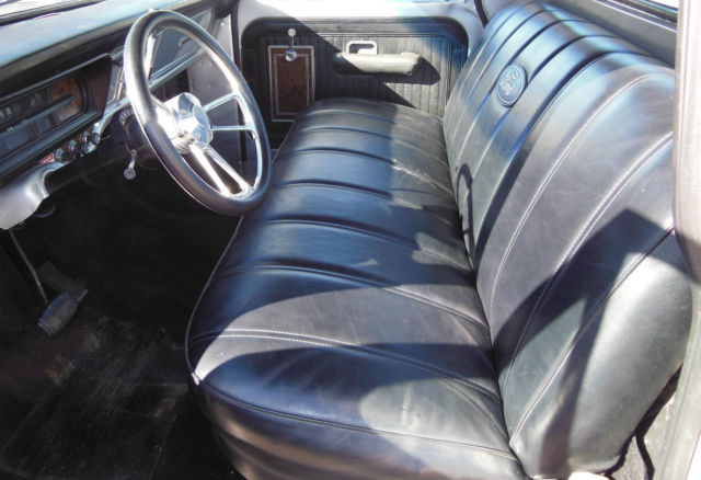 1972 Silver Ford F-100 Standard Cab Pickup