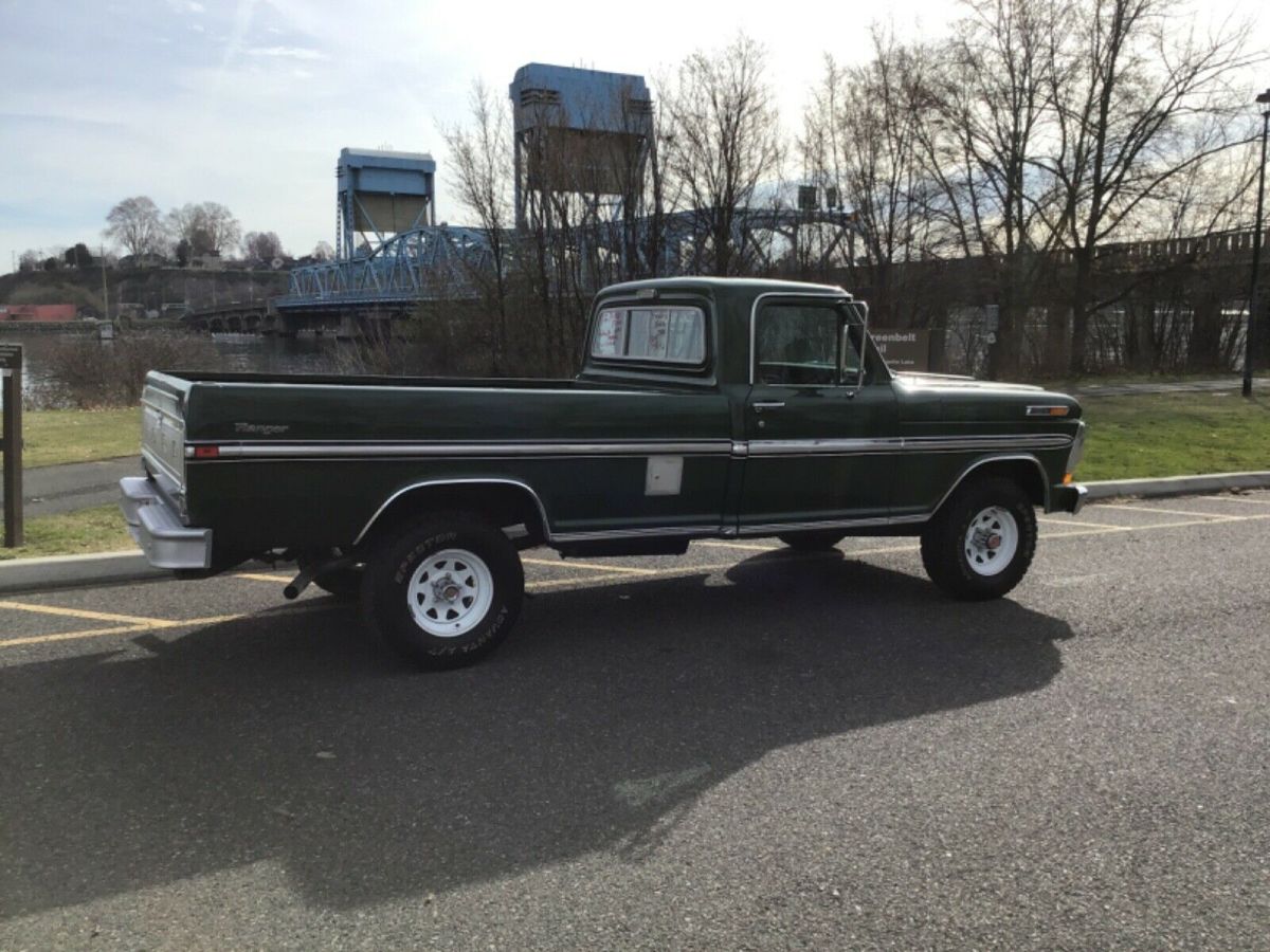 1972 Green Ford F-100 Standard Cab Pickup