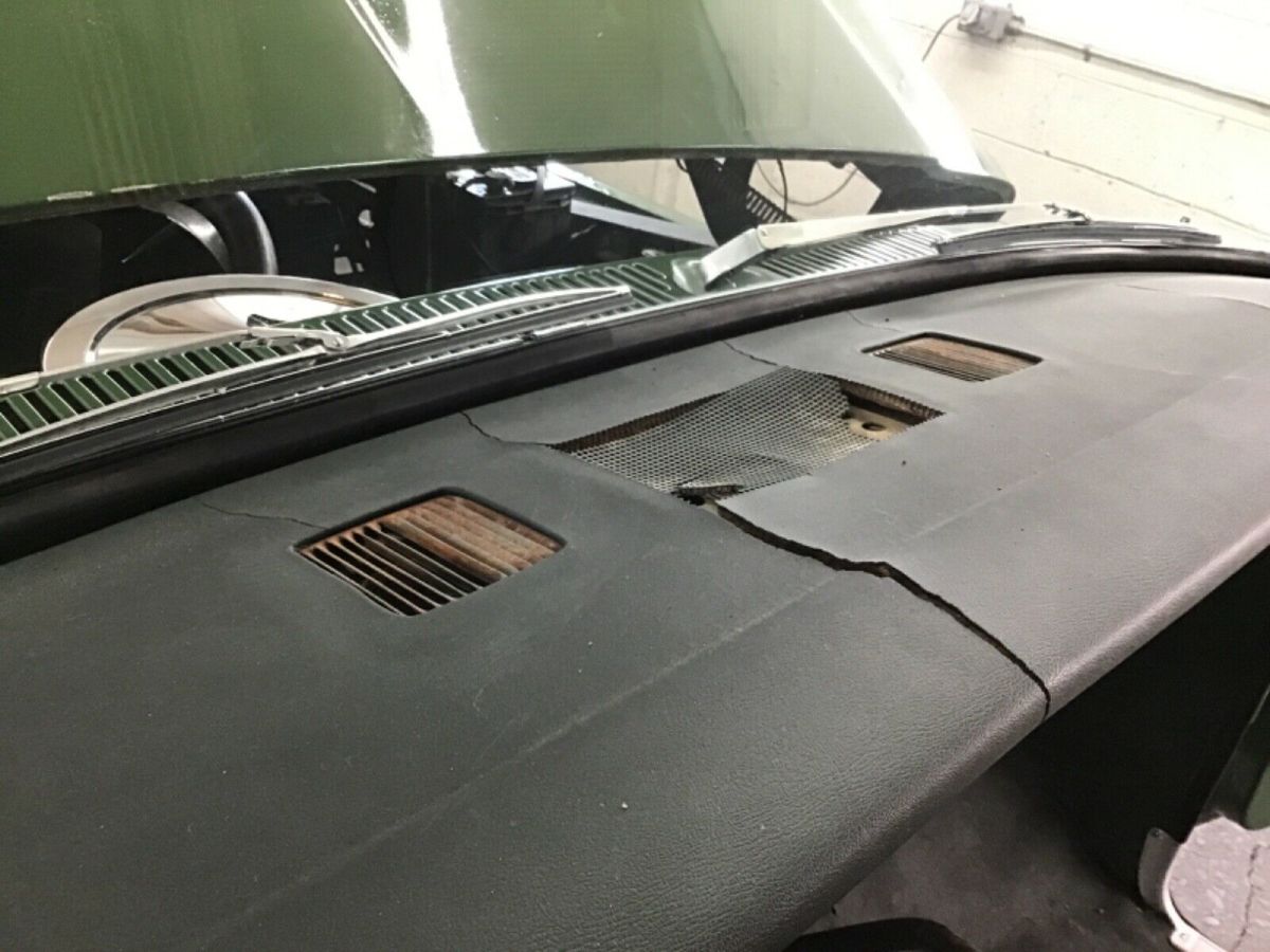 1972 Green Ford F-100 Standard Cab Pickup