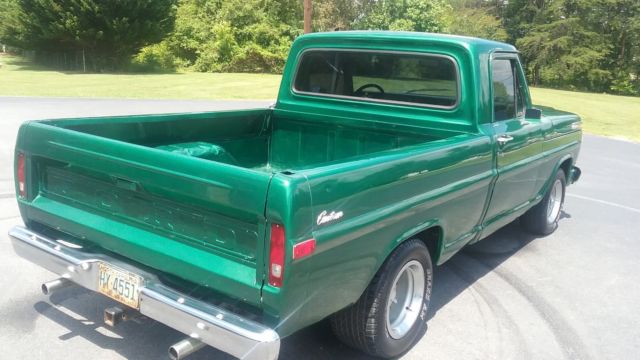 1972 Green Ford F-100 Standard Cab Pickup
