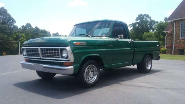 1972 Green Ford F-100 Standard Cab Pickup