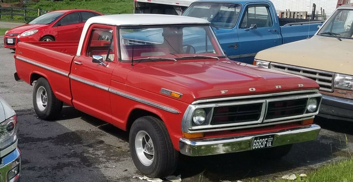 1972 Red / White Ford F-100 Standard Cab Pickup